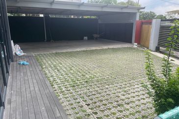 Taman Sri Hijau ( New Green Park )