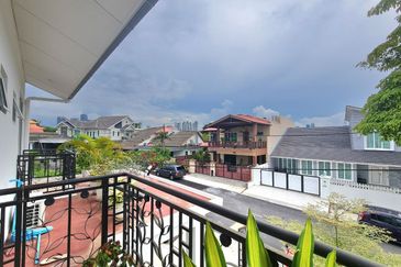 Taman Desa Keramat AU2