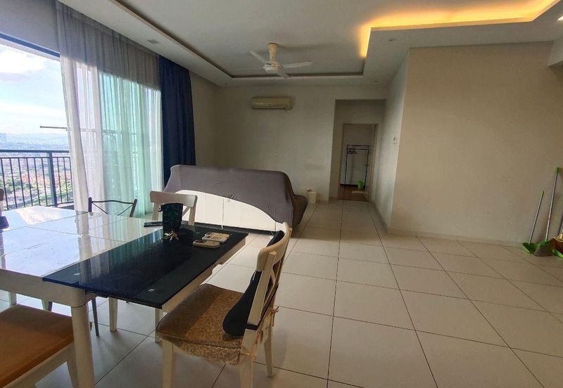 Zefer Hill Residence