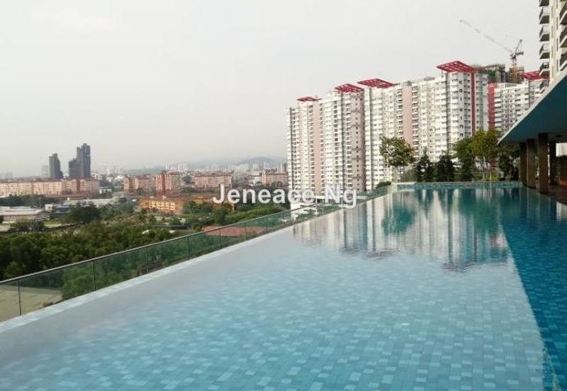 Zefer Hill Residence