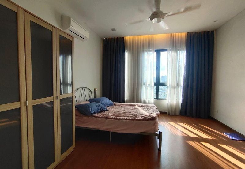 Zefer Hill Residence