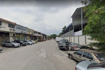 Sungai Besi Industrial Park, 1.5 sty, 4% ROI