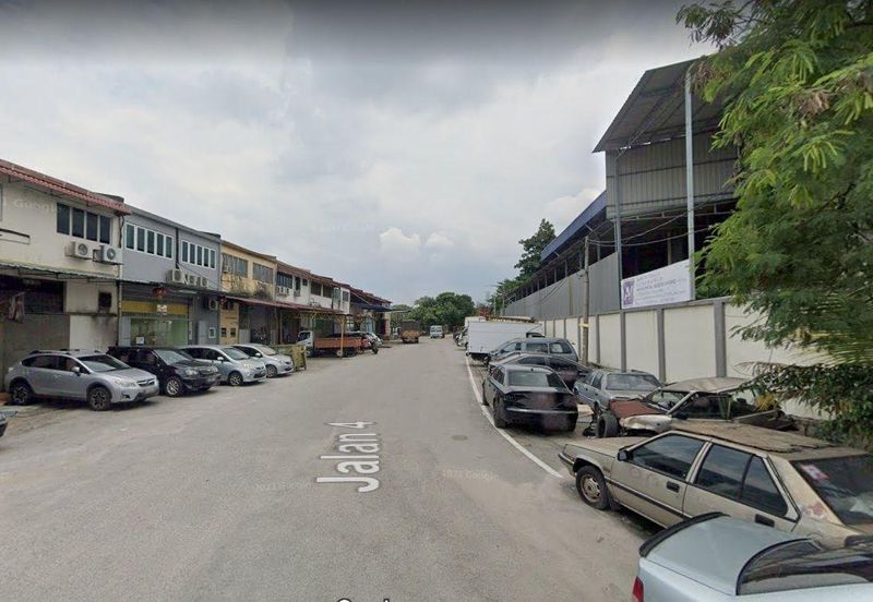 Sungai Besi Industrial Park, 1.5 sty, 4% ROI