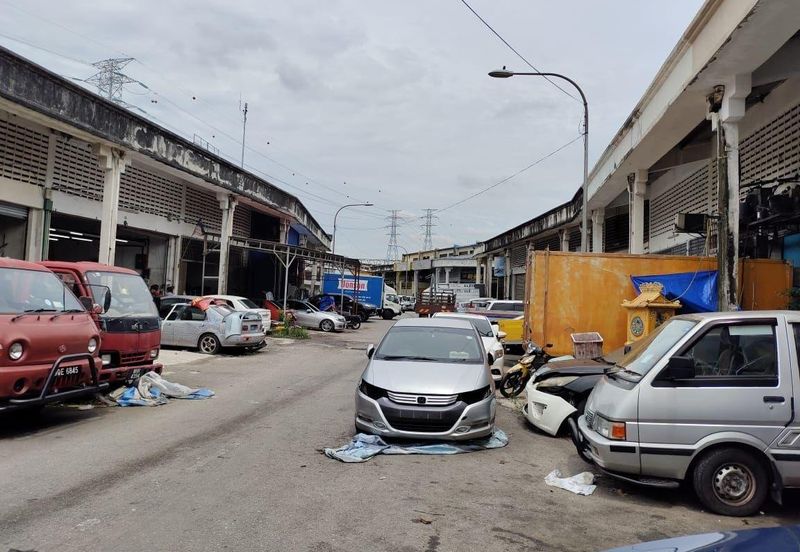 Sungai Besi Industrial Park, 1.5 sty, 4% ROI