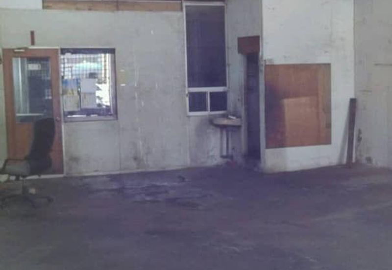 Sungai Besi Industrial Park, 1.5 sty, 4% ROI