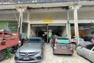 Sungai Besi Industrial Park, 1.5 sty, 4% ROI