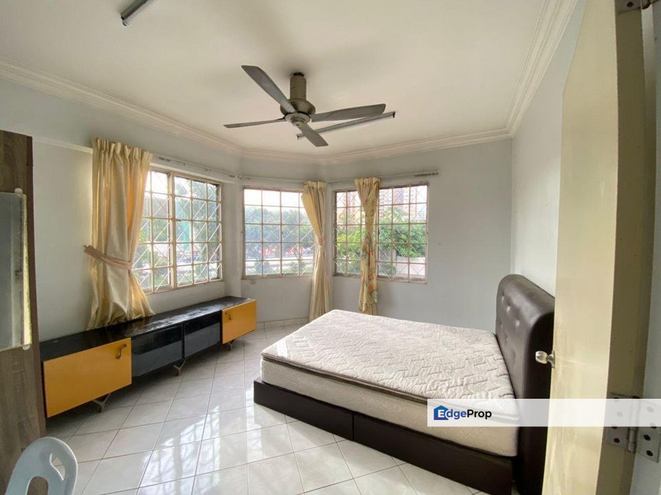 Below Market, Two Car Park, Full Reno, Near Paradigm MAll, Selangor, Kelana Jaya