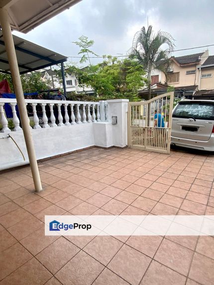 Freehold Puchong Landed for Sale Bandar Puchong Jaya Jalan Merbuk 3+1 room, Selangor, Puchong