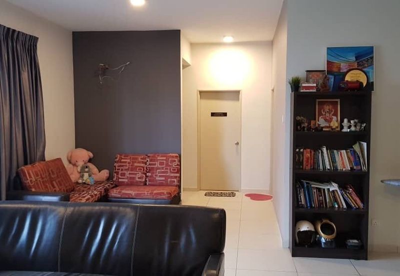 Zefer Hill Residence