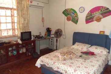 ⭐FREEHOLD DOUBLE STOREY TERRACE TAMAN UNIVERSITI INDAH SERI KEMBANGAN