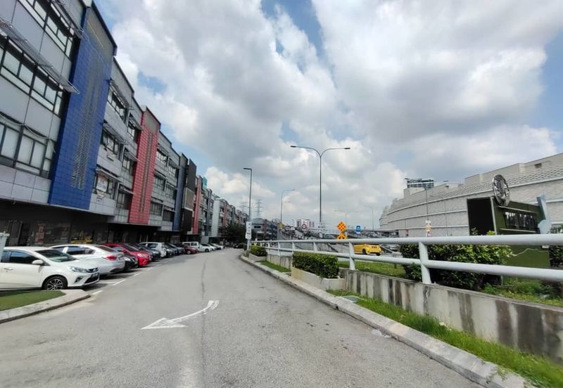 The Earth @ Bukit Jalil