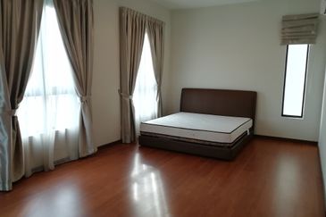 Zefer Hill Residence