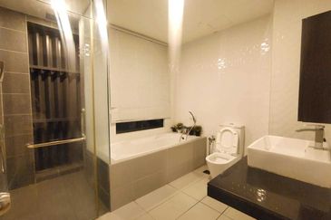 Zefer Hill Residence