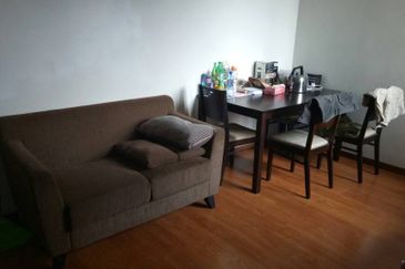 Zefer Hill Residence