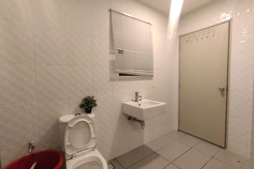 Zefer Hill Residence