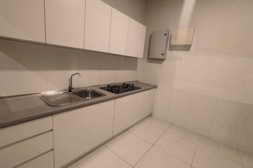 Zefer Hill Residence