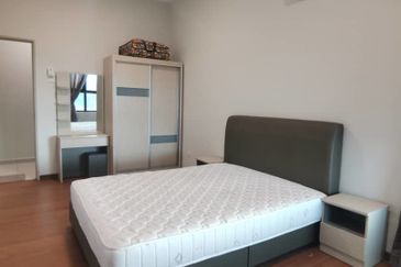 Zefer Hill Residence