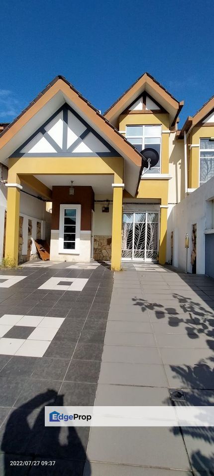 Freehold Double Storey Terrace Taman Warisan Puteri Sikamat Seremban , Negeri Sembilan, Seremban