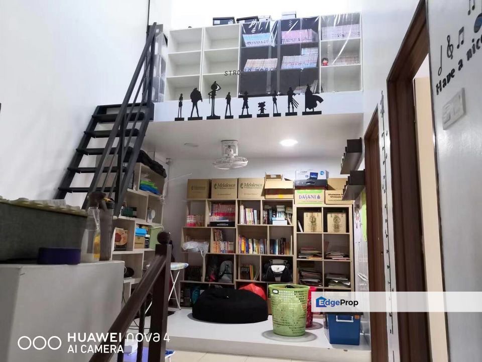 Freehold Non Bumi Lot Double Storey Terrace Lavender Height Senawang Seremban , Negeri Sembilan, Seremban