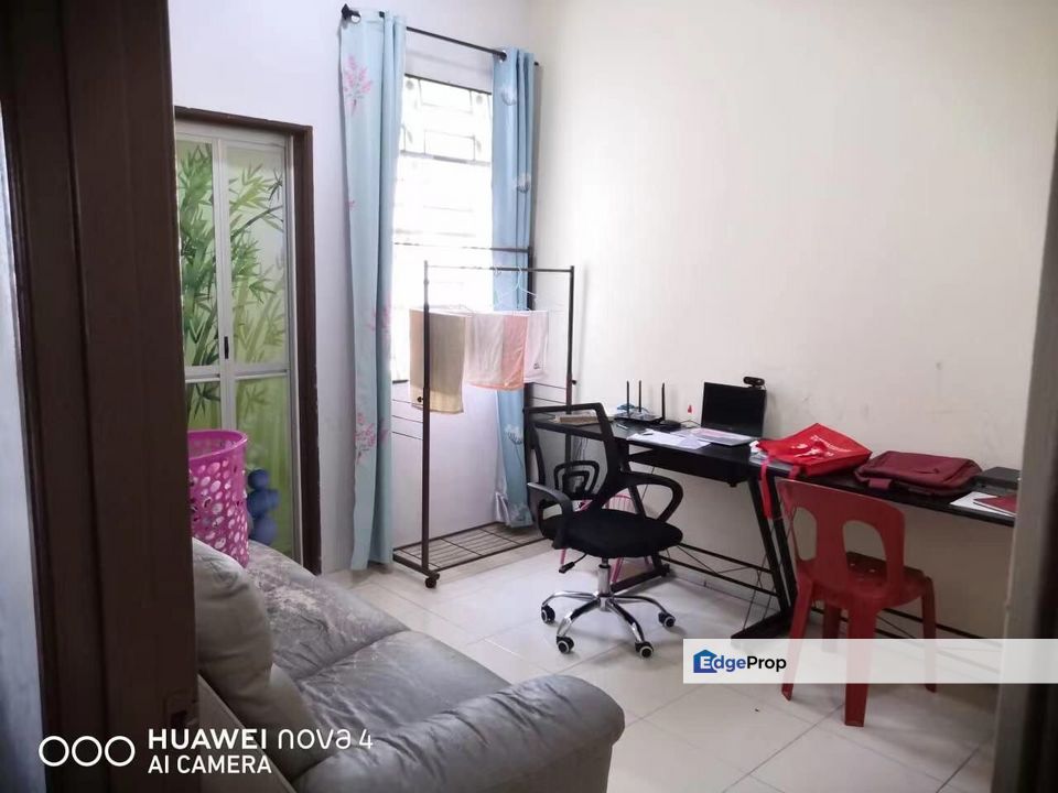 Freehold Non Bumi Lot Double Storey Terrace Lavender Height Senawang Seremban , Negeri Sembilan, Seremban