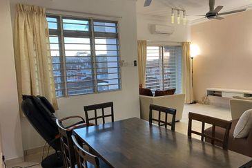 🔥👍FULLY FURNISHED 2.5 STOREY TERRACE LINK HOUSE TAMAN PUNCAK JALIL BANDAR PUTRA PERMAI SERI KEMBANGAN RENT 