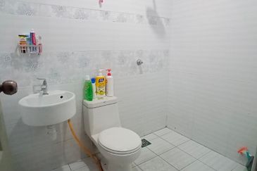 ⭐FREEHOLD BUMI LOT SINGLE STOREY SEMI D WARISAN PUTERI SIKAMAT SEREMBAN 