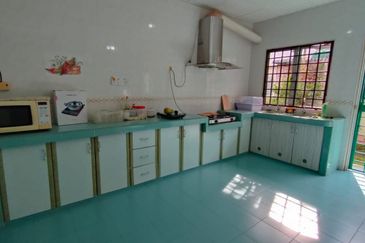 👍FREEHOLD NON BUMI LOT DOUBLE STOREY SEMI D GREEN STREET HOMES SEREMBAN 2