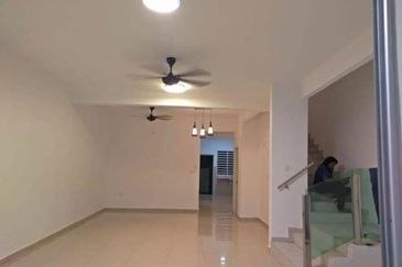 🔥FREEHOLD NON BUMI LOT DOUBLE STOREY TERRACE HIJAYU 3 ALCONIX BANDAR SRI SENDAYAN SEREMBAN