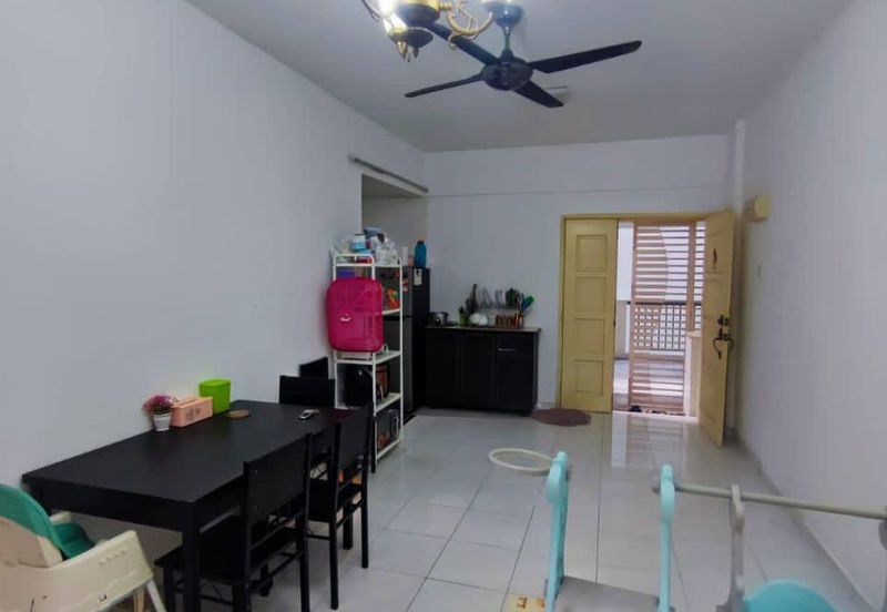 🔥BELOW MARKET VALUE🔥FREEHOLD DESAJAYA VILLA APARTMENT SENAWANG SEREMBAN