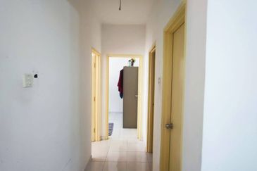 🔥BELOW MARKET VALUE🔥FREEHOLD DESAJAYA VILLA APARTMENT SENAWANG SEREMBAN