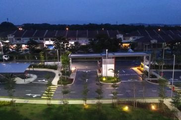 🔥FREEHOLD BUMI LOT KALISTA 2 SERVICE APARTMENT SEREMBAN 2