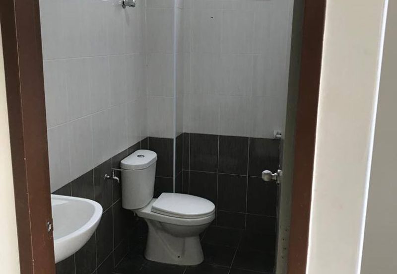 🔥FREEHOLD NON BUMI LOT 1.5 STOREY SEMI D TAMAN NUSA INTAN SENAWANG 