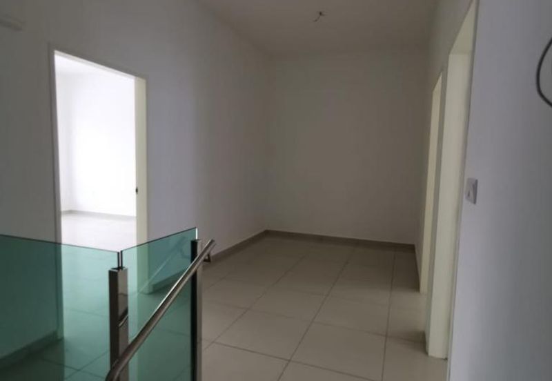 🔥DOUBLE STOREY TERRACE BASIC TIARA SENDAYAN SEREMBAN FOR RENT 