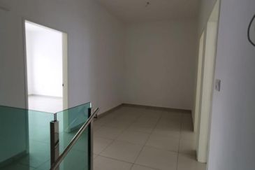 🔥DOUBLE STOREY TERRACE BASIC TIARA SENDAYAN SEREMBAN FOR RENT 