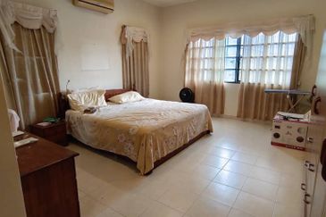 🔥FREEHOLD NON BUMI CORNER LOT HUGE LAND SEMI D GREEN STREET HOMES SEREMBAN 2