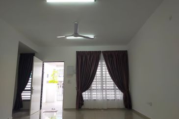 🔥PARTIAL FURNISHED DOUBLE STOREY TIARA SENDAYAN FLORIA NEAR BANDAR ENSTEK FOR RENT 