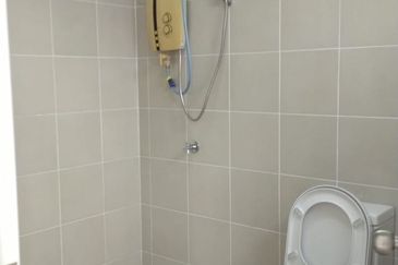 🔥PARTIAL FURNISHED DOUBLE STOREY TIARA SENDAYAN FLORIA NEAR BANDAR ENSTEK FOR RENT 