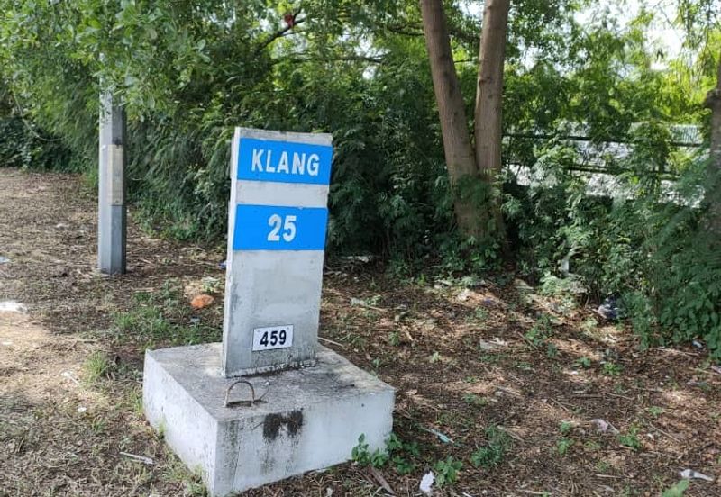 7 acres industrial land with 4 warehouses @ Kapar