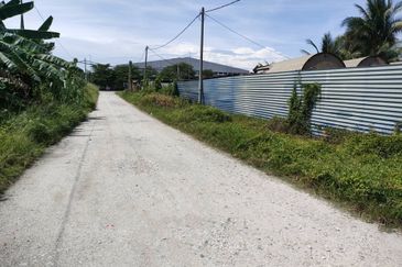 7 acres industrial land with 4 warehouses @ Kapar