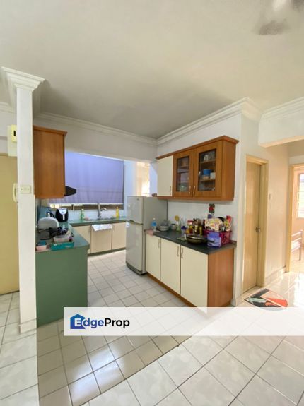 Kelana D'Putera for sale, kelana jaya Condominium for sale, fully furnished, paradigm mall, LRT, Selangor, Kelana Jaya