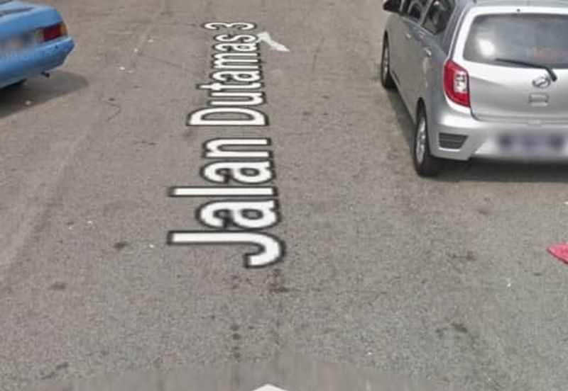 2 storey shop in Taman Dutamas, Balakong