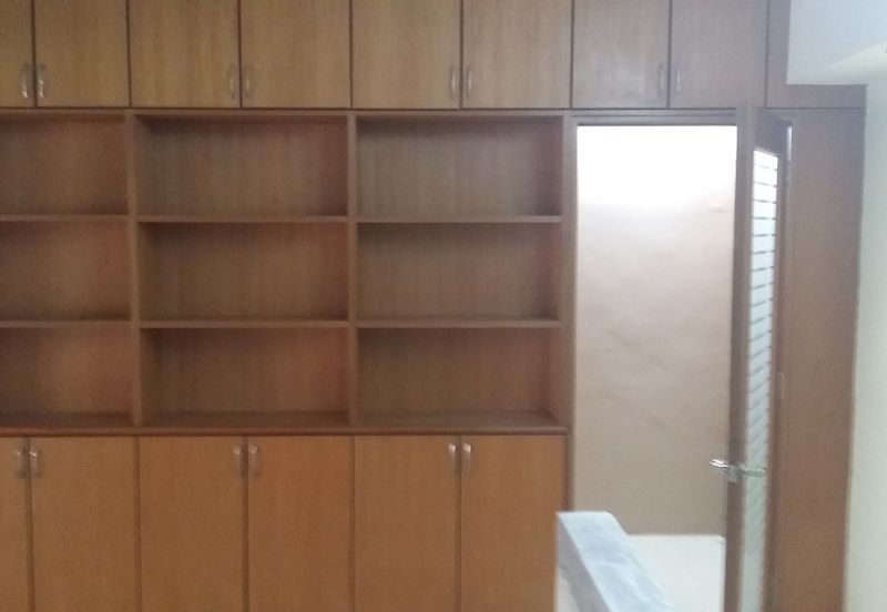 Puchong Utama 1.5 storey Link Factory