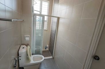 3 STOREY ANJUNG SARI SETIA ALAM  Anjung Sari, Setia Alam/Alam Nusantara, Selangor