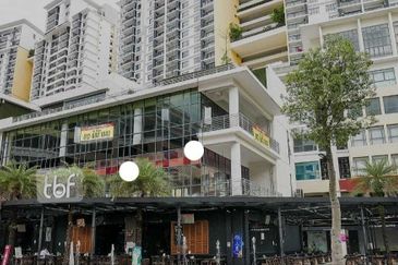 SetiaWalk R3 Solace Service Apartment