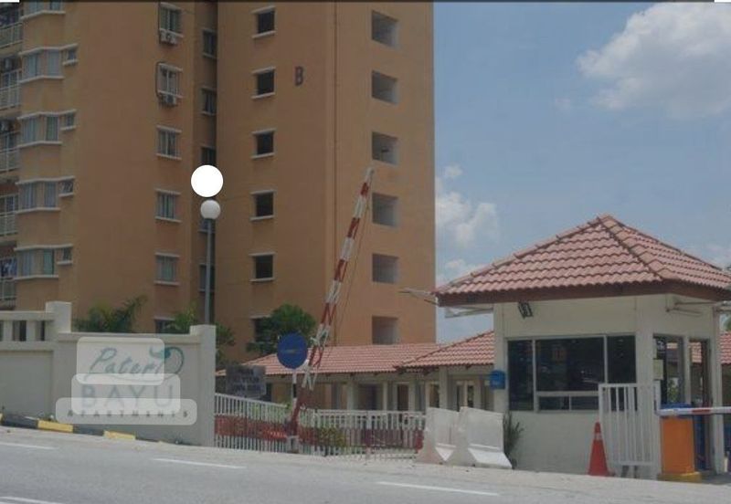 Puteri Bayu Apartment