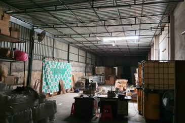 Warehouse Desa Jaya @ Kepong