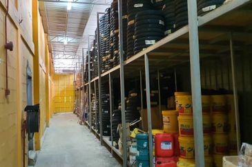 Warehouse Desa Jaya @ Kepong