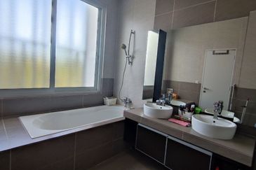 Clover Garden Residences