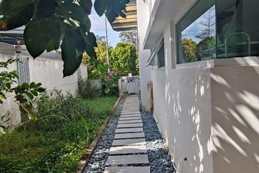 Clover Garden Residences