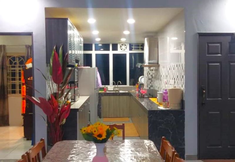 Sri Tanjung Apartment